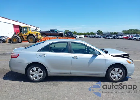 2007 Toyota Camry Le из США, поврежденный, VIN 4T1BE46K27U028410